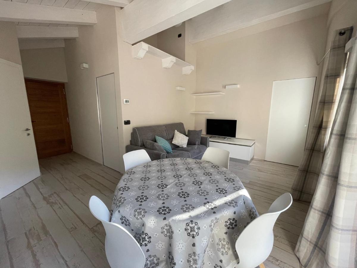 Appartamento Maison Blanche Ла Сале Екстериор снимка