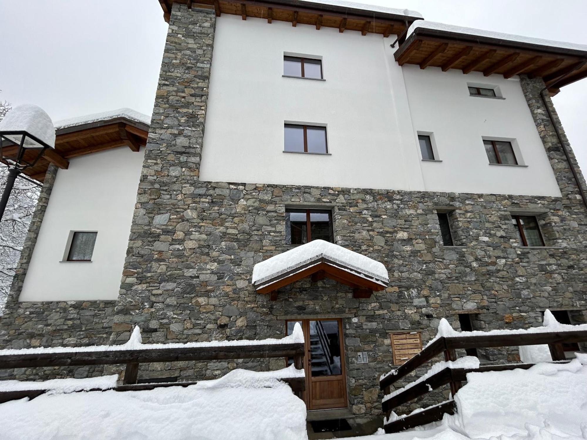 Appartamento Maison Blanche Ла Сале Екстериор снимка
